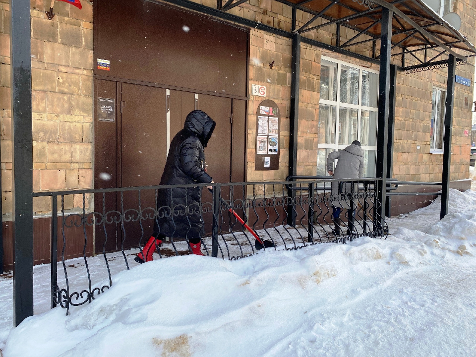 Очередной снегопад сплотил щекинцев!.