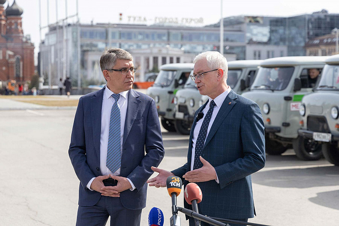 Медработники Щёкинского района получили пять автомобилей.