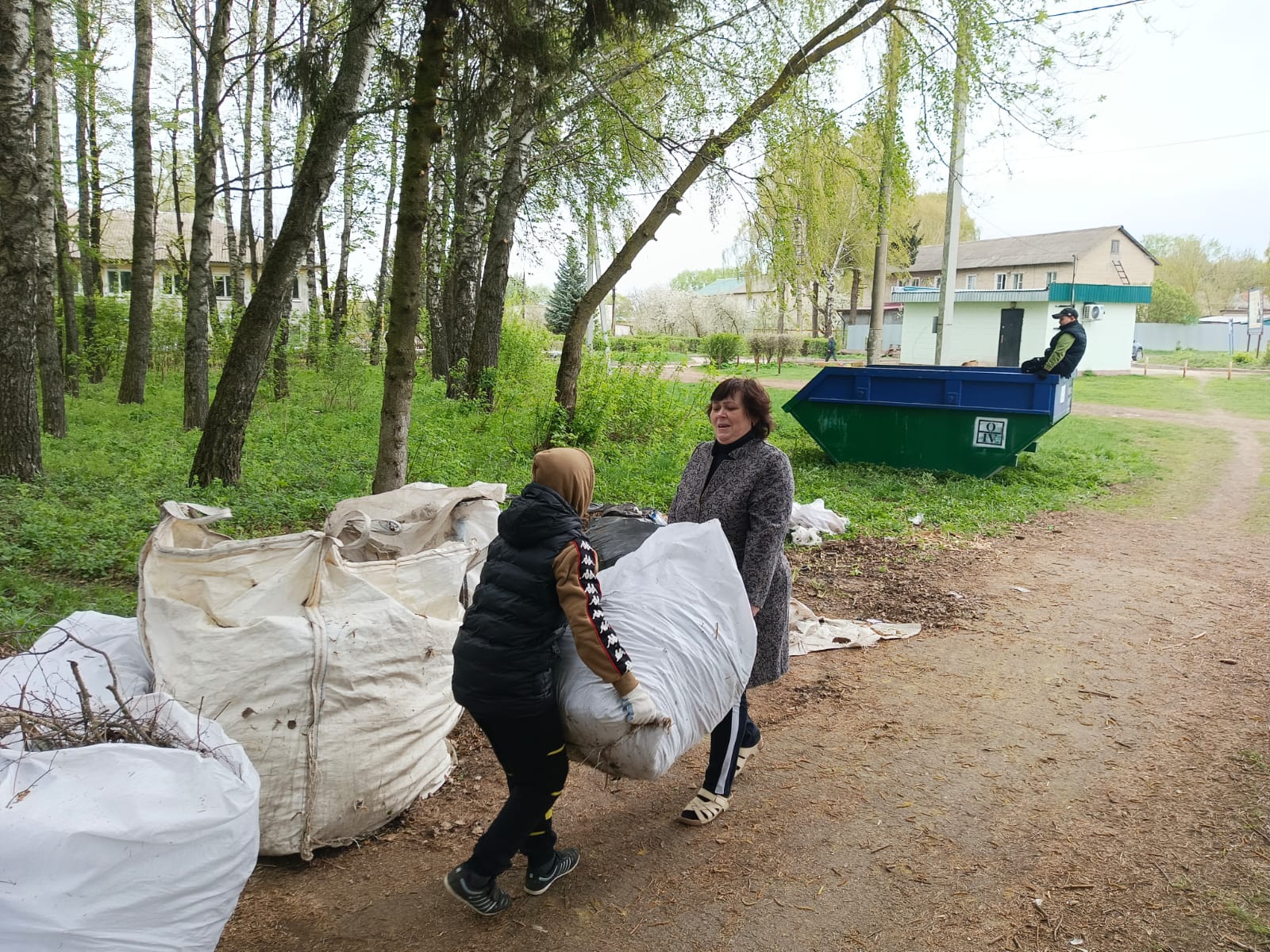 Щекинский район присоединился ко Всероссийскому субботнику.
