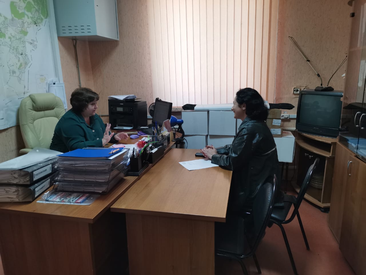 15.04. 2025 года с 14-00 до  16-00  часов  в администрации муниципального образования Яснополянское по адресу: Щекинский район, п. Головеньковский, ул. Пчеловодов, д.9 прошел личный прием граждан главы администрации МО Яснополянское Макаровой С.М..