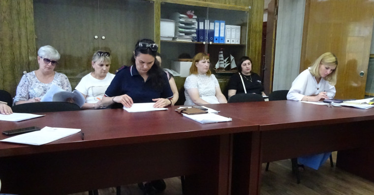 Заседание муниципальной комиссии по делам несовершеннолетних и защите их прав. Заседание муниципальной комиссии по делам несовершеннолетних и защите их прав.